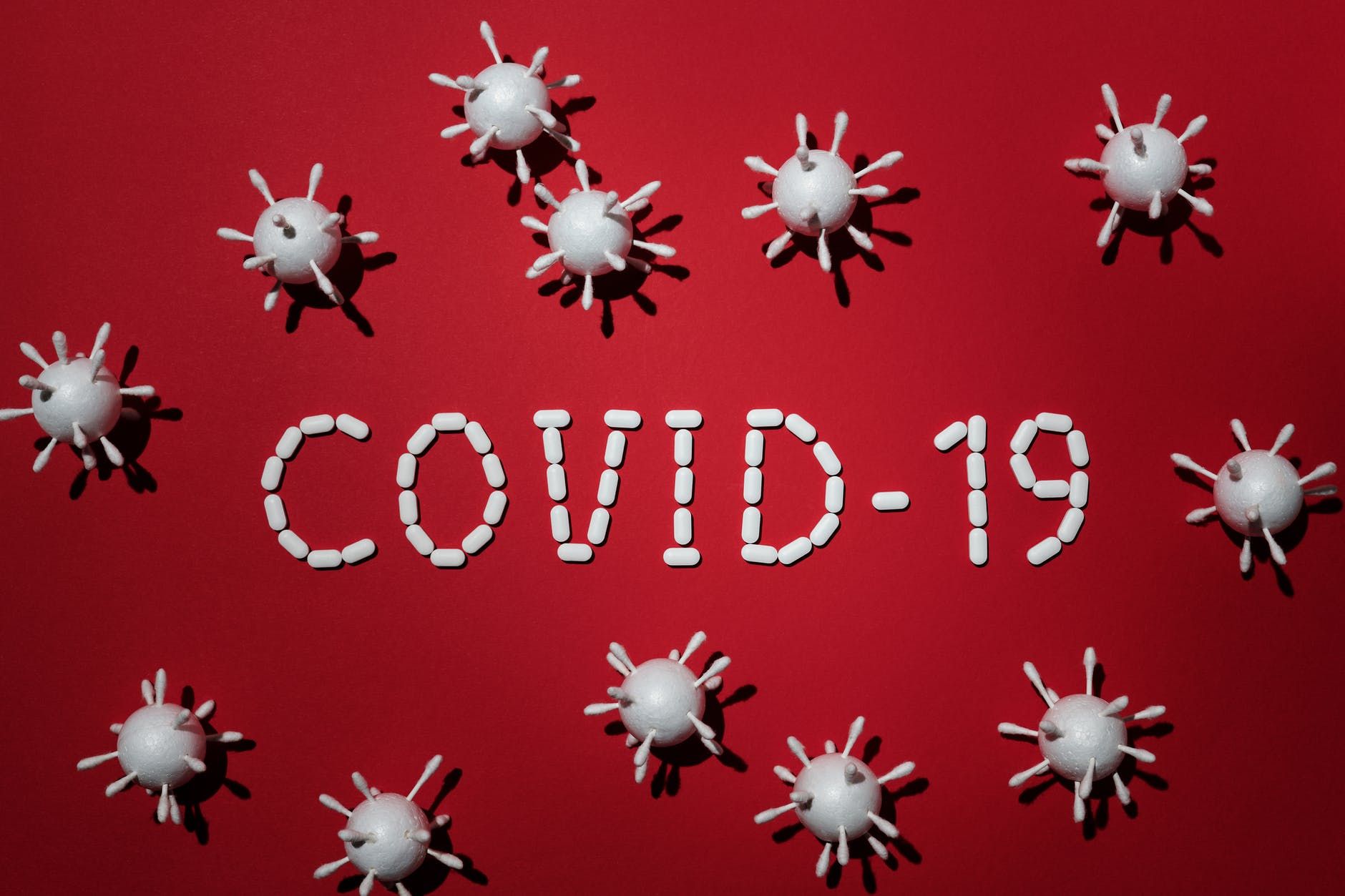 Covid-19: Antara Bunuh Diri dan Membunuh 